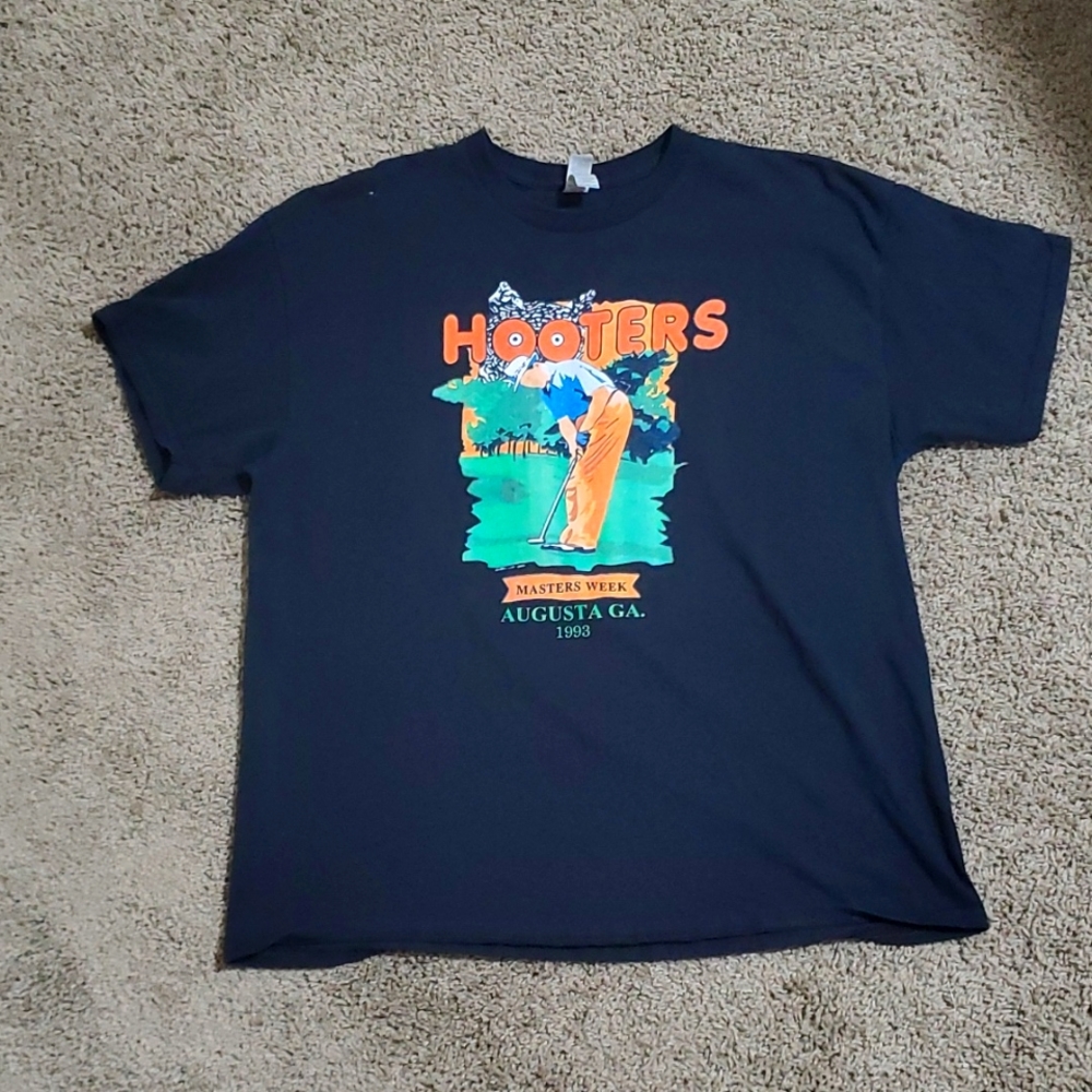 Hooters 1998 Masters t shirt